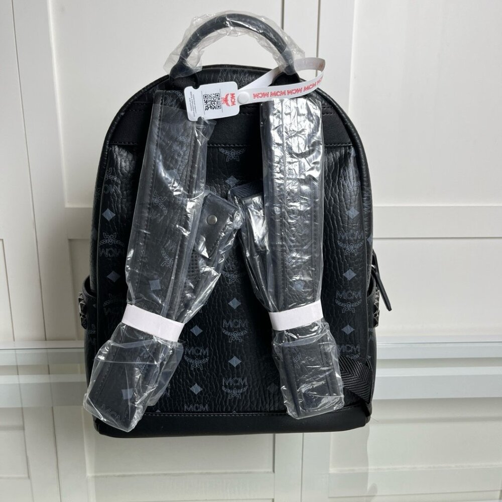 MCM Blcak Backpacks bags size 21*27*10cm - Picture 4 of 9